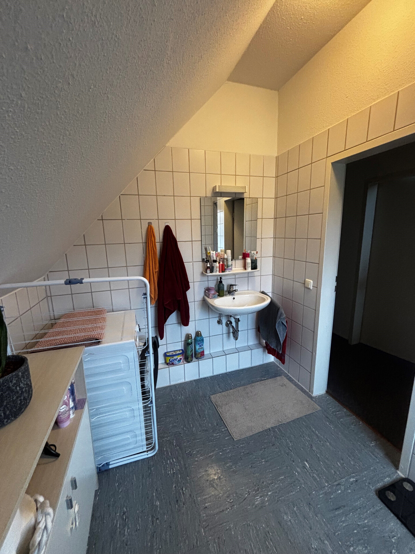 Badezimmer Ansicht I